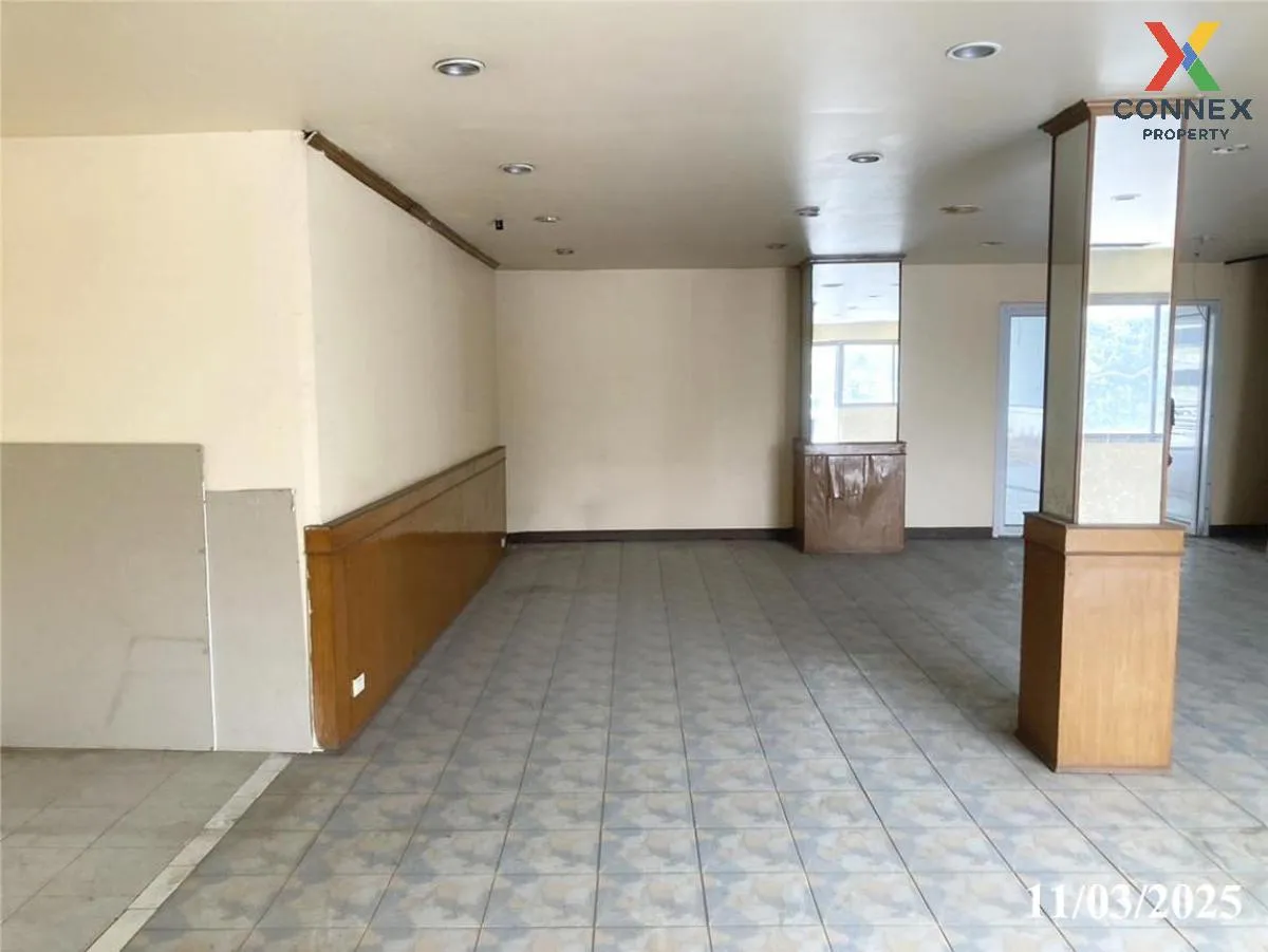For Sale 4 - storey commercial building area 936 square meters Pa For Sale 4 - storey commercial building area 936 square meters Pa