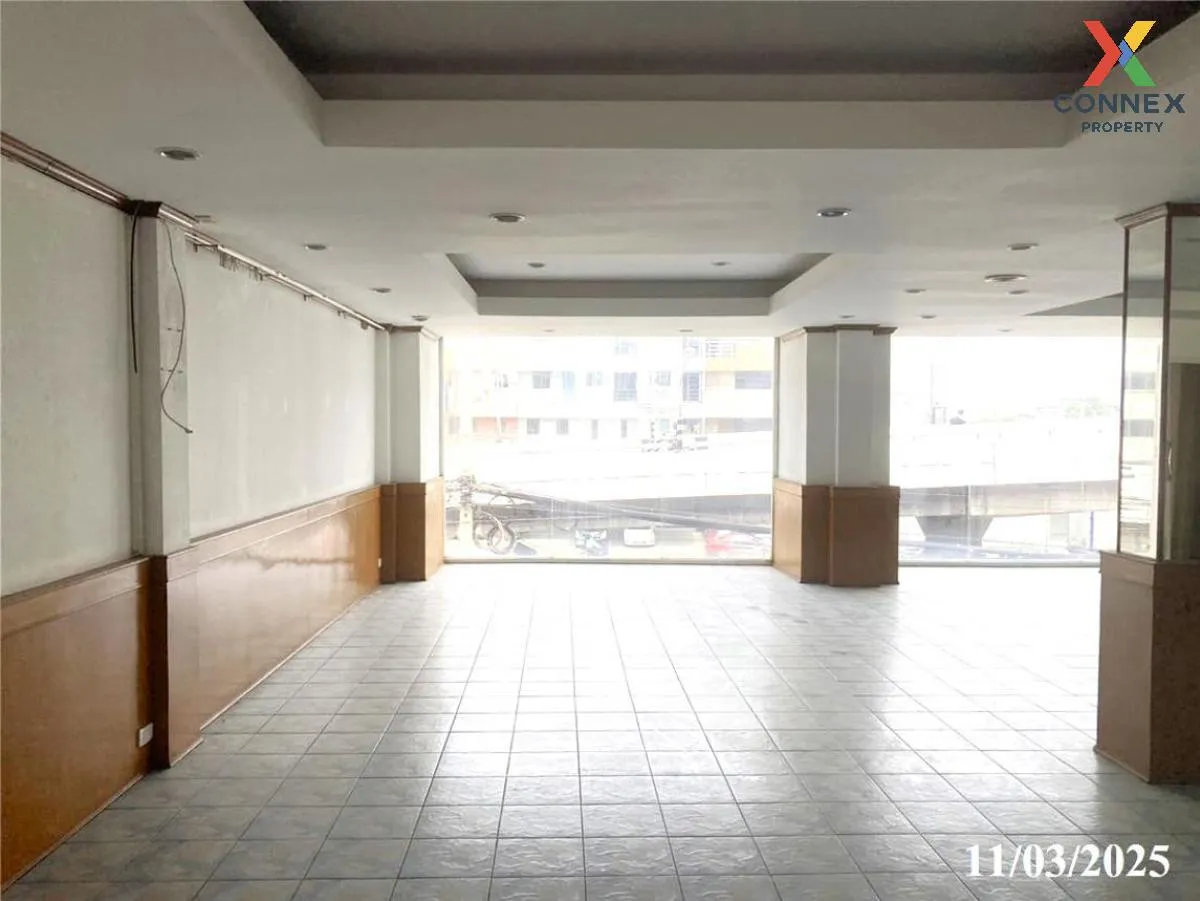For Sale 4 - storey commercial building area 936 square meters Pa For Sale 4 - storey commercial building area 936 square meters Pa