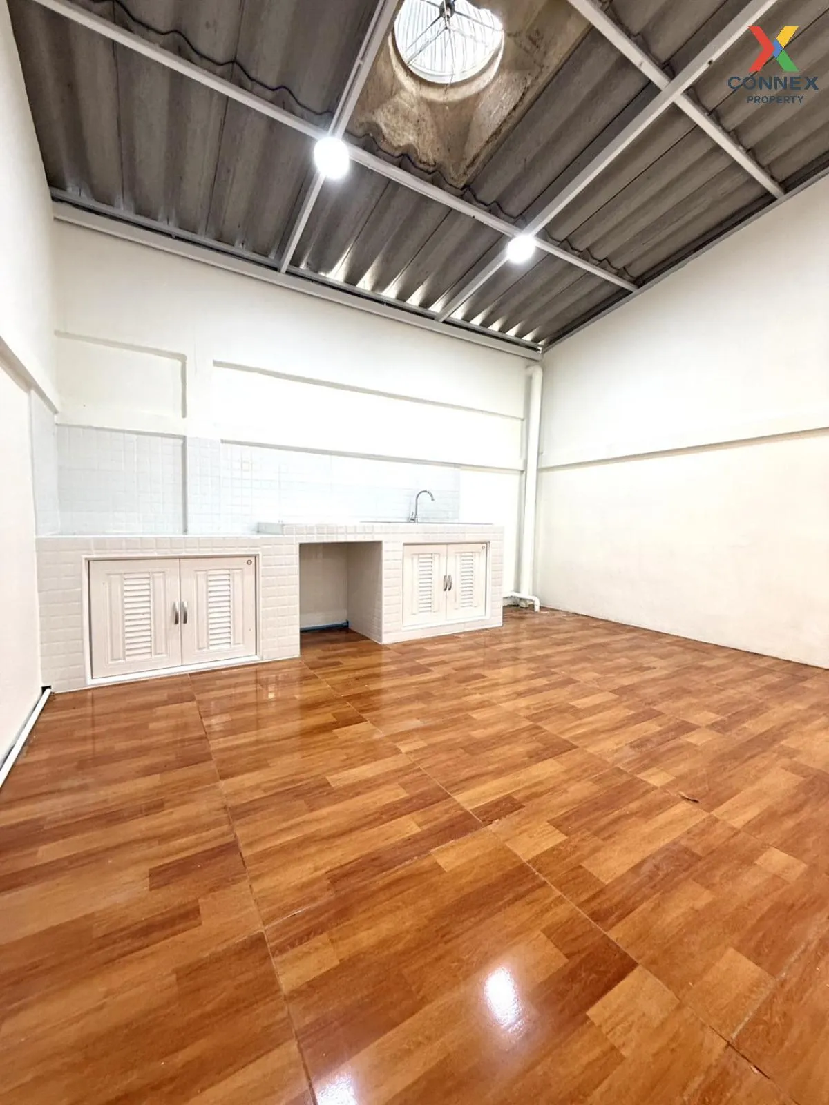 For Sale Townhouse/Townhome  , Baan Siwarat 1 , wide frontage , n For Sale Townhouse/Townhome  , Baan Siwarat 1 , wide frontage , n