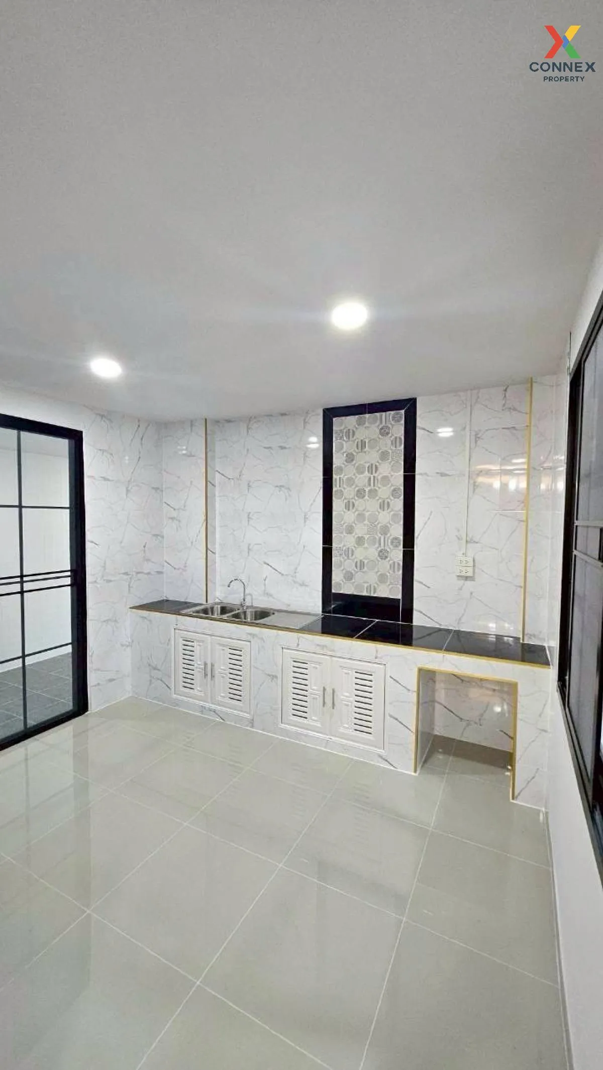 ขายบ้าน  บ้าน บุรีรมย์ รังสิต คลอง4 หน้ากว้าง รีโนเวทใหม่ ลาดสวาย