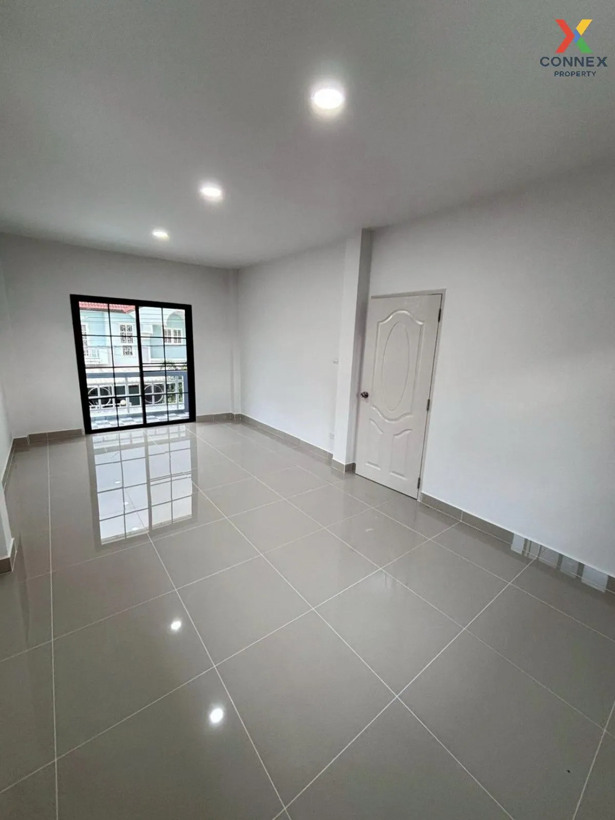 ขายบ้าน  บ้าน บุรีรมย์ รังสิต คลอง4 หน้ากว้าง รีโนเวทใหม่ ลาดสวาย