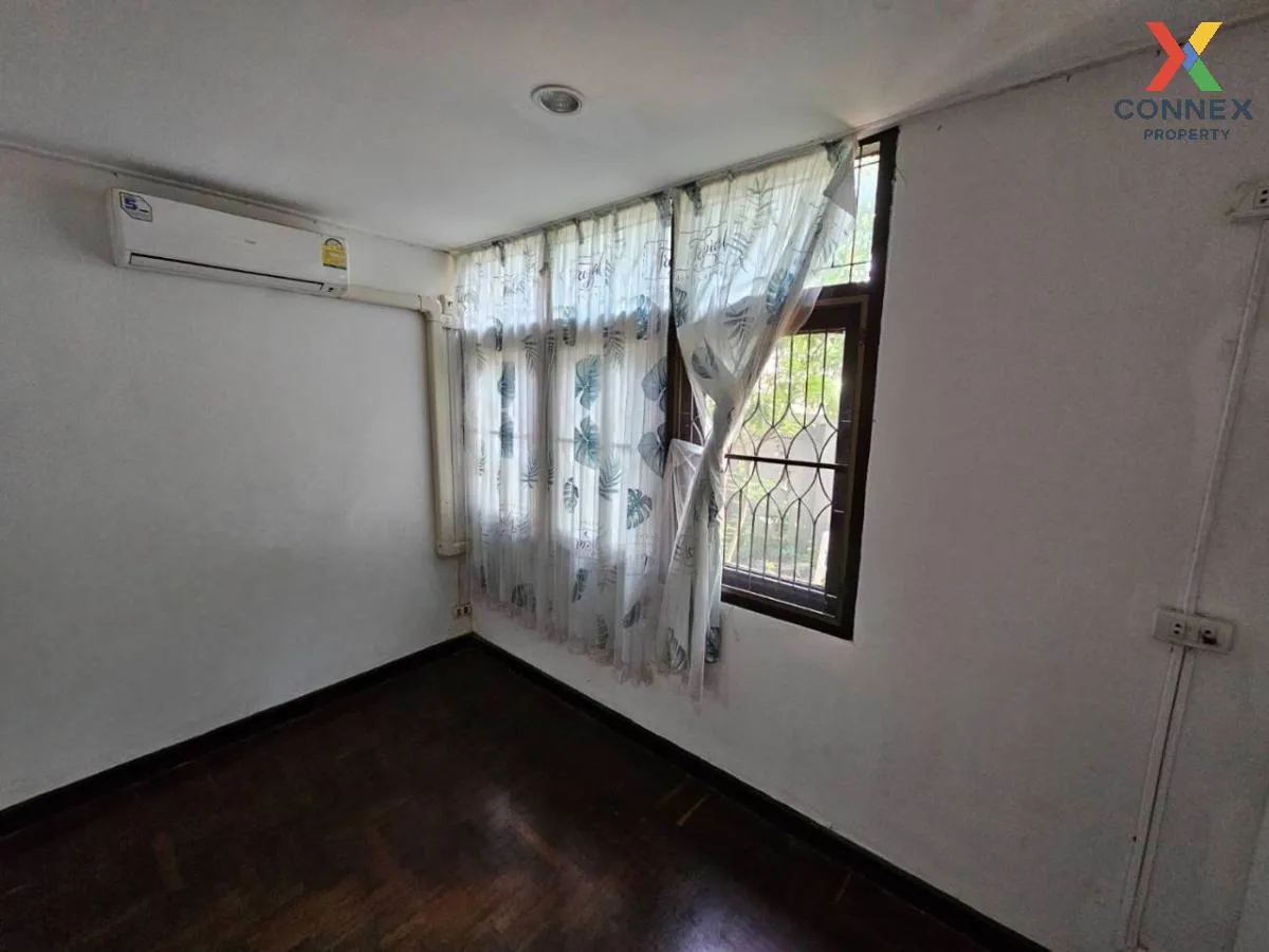 For Rent 2-storey garden house, Lat Phrao 1, Soi 16, 171 sq m. , 