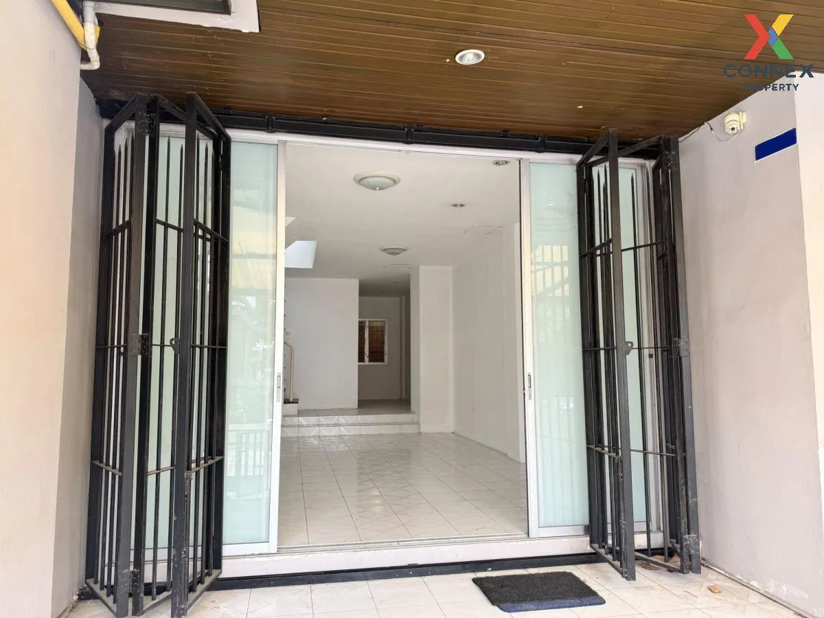 For Rent Townhouse/Townhome  , Sriwara Town in Town , Phlapphla , 2