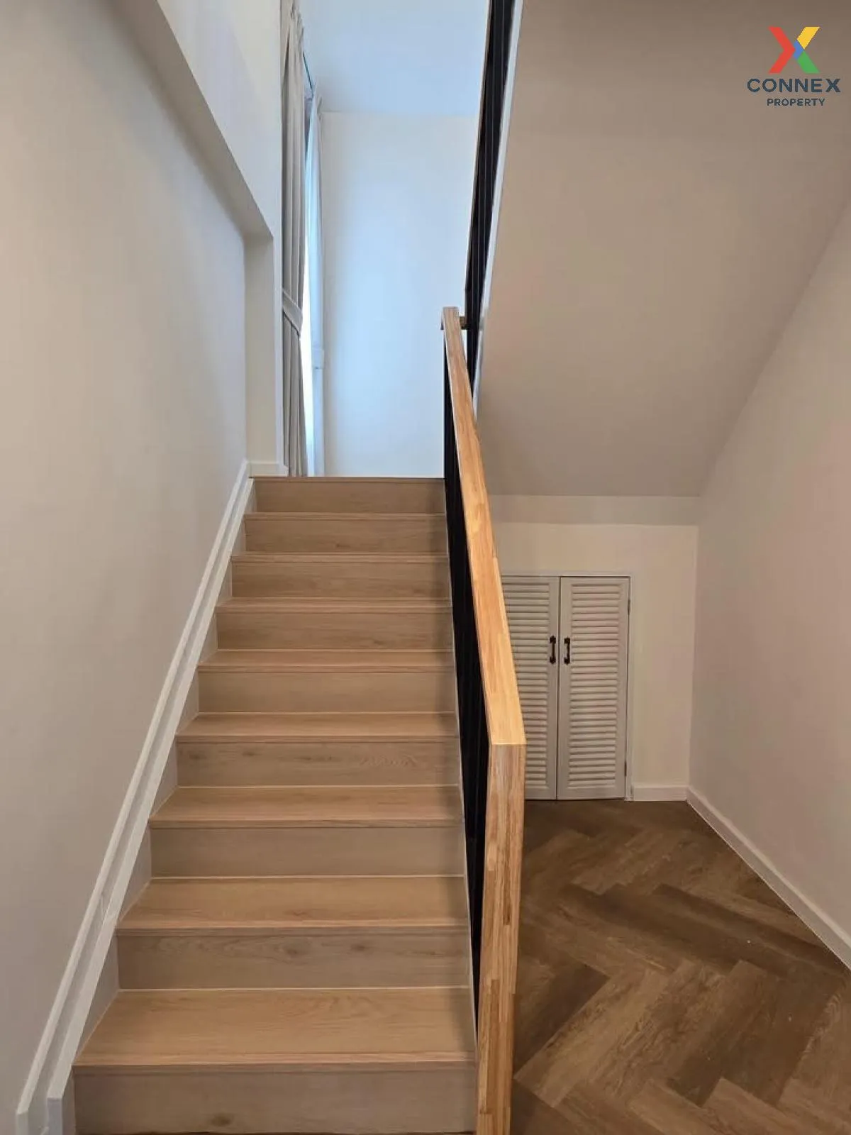 For Sale KC Garden Home 14 Village , Sam Wa Tawan Tok , Khlong Sa