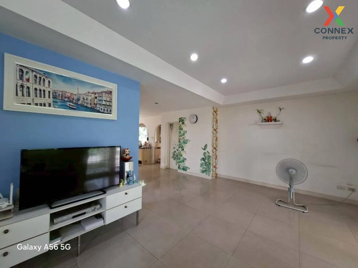 For Sale House , Baan Poonsuk Suvarnabhumi , wide frontage , Bang