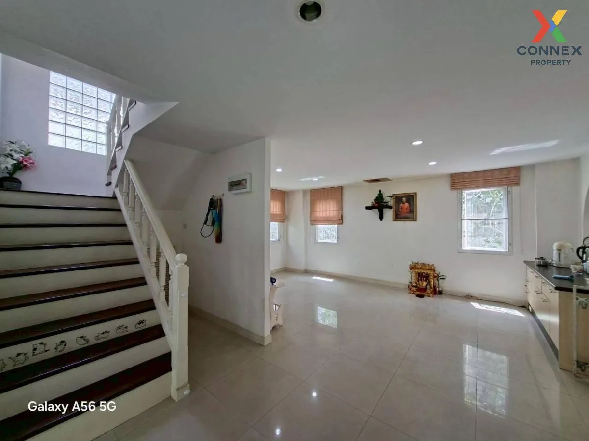 For Sale House , Baan Poonsuk Suvarnabhumi , wide frontage , Bang