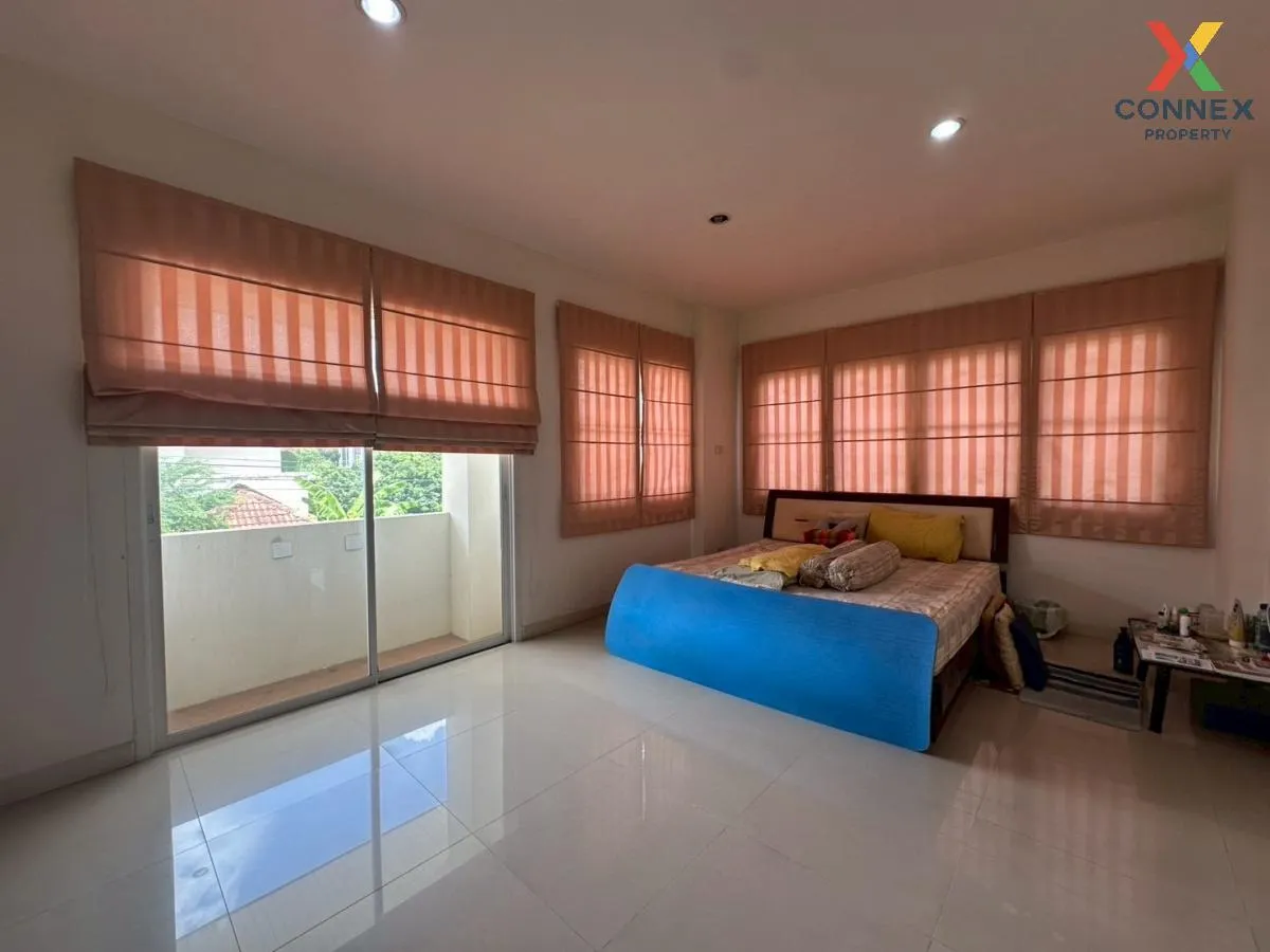For Sale House , Baan Poonsuk Suvarnabhumi , wide frontage , Bang