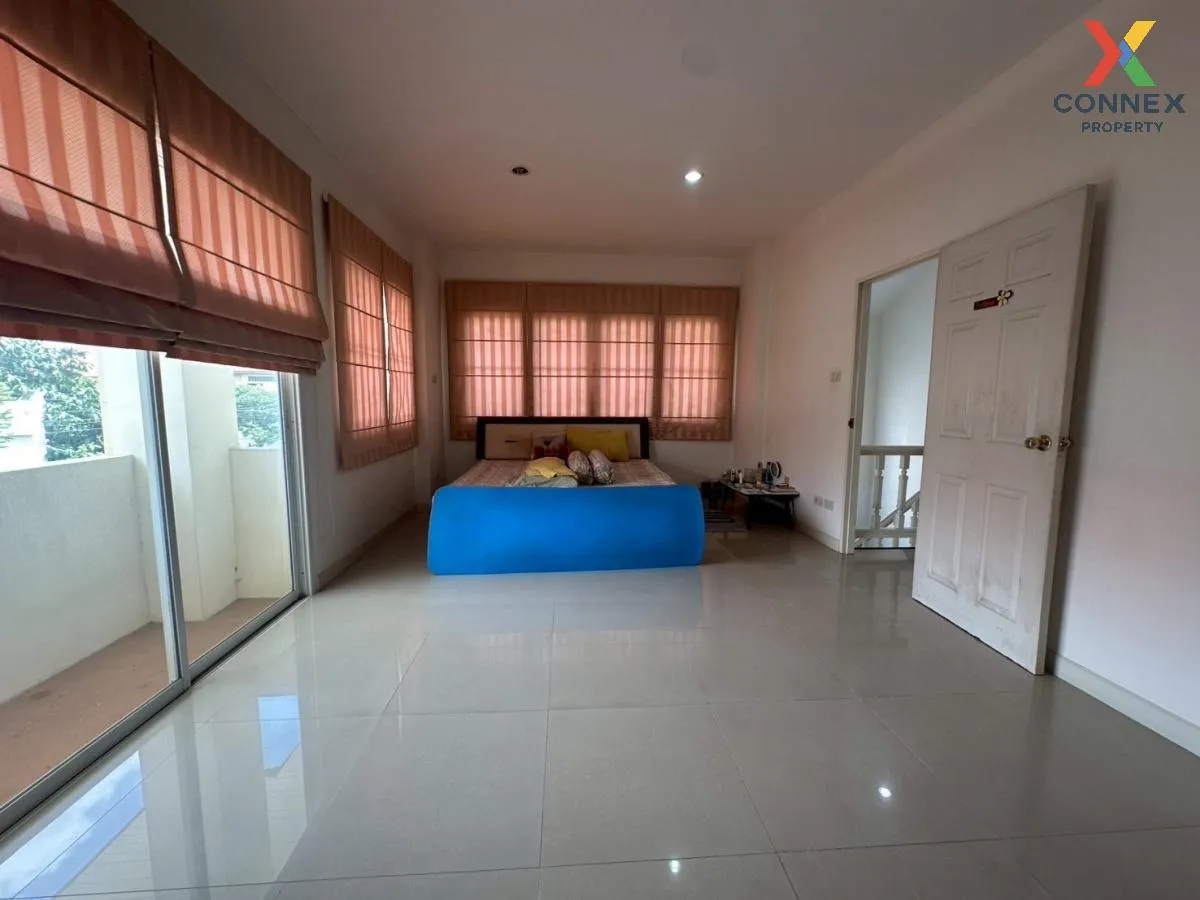 For Sale House , Baan Poonsuk Suvarnabhumi , wide frontage , Bang