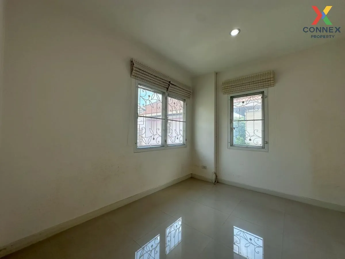 For Sale House , Baan Poonsuk Suvarnabhumi , wide frontage , Bang