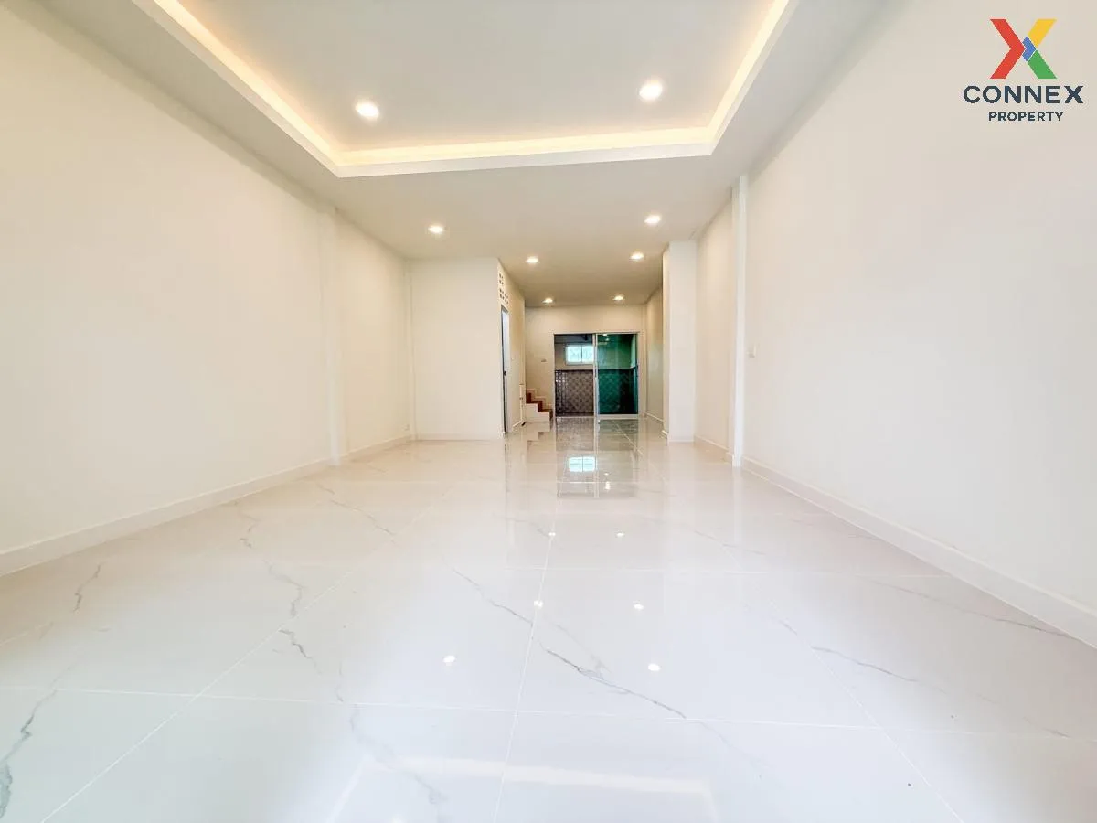 ขายทาวน์เฮ้าส์/ทาวน์โฮม  ช. รุ่งเรือง 6 รีโนเวทใหม่ บางรักพัฒนา บ 4