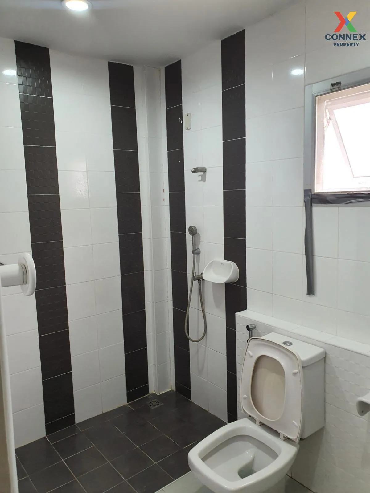 For Sale Townhouse/Townhome  , D Bangtorad Rama2 , wide frontage 