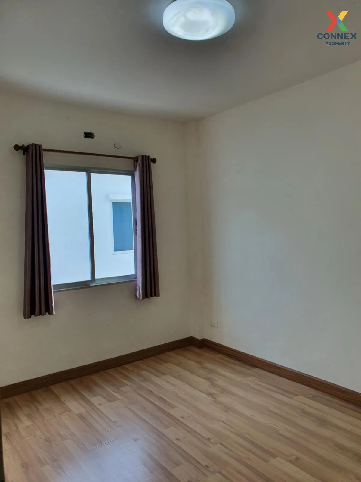 For Sale Townhouse/Townhome  , D Bangtorad Rama2 , wide frontage 