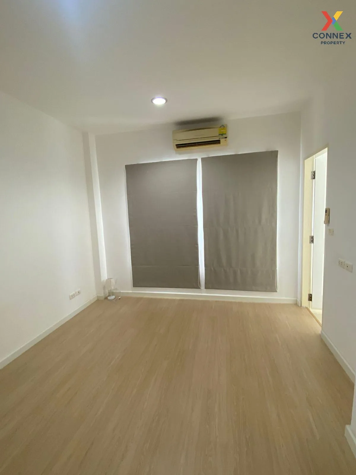 For Rent Townhouse/Townhome  , Baan Klang Muang The Royal Monaco 