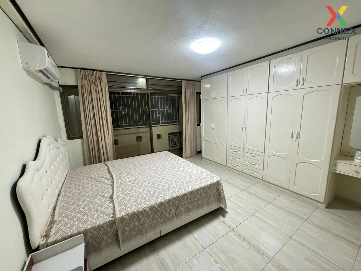 เช่าทาวน์เฮ้า 3 ชั้น ซอยลาดพร้าว 64 แยก 7 วังทองหลาง เขต วังทองหล เช่าทาวน์เฮ้า 3 ชั้น ซอยลาดพร้าว 64 แยก 7 วังทองหลาง เขต วังทองหล