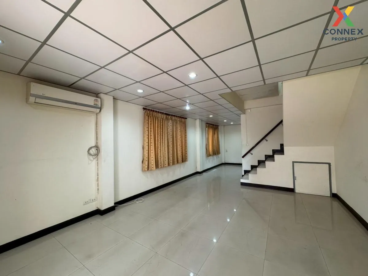 For Sale House , Baan Imumporn Pinklao - Thaweewatthana , Salatha 2