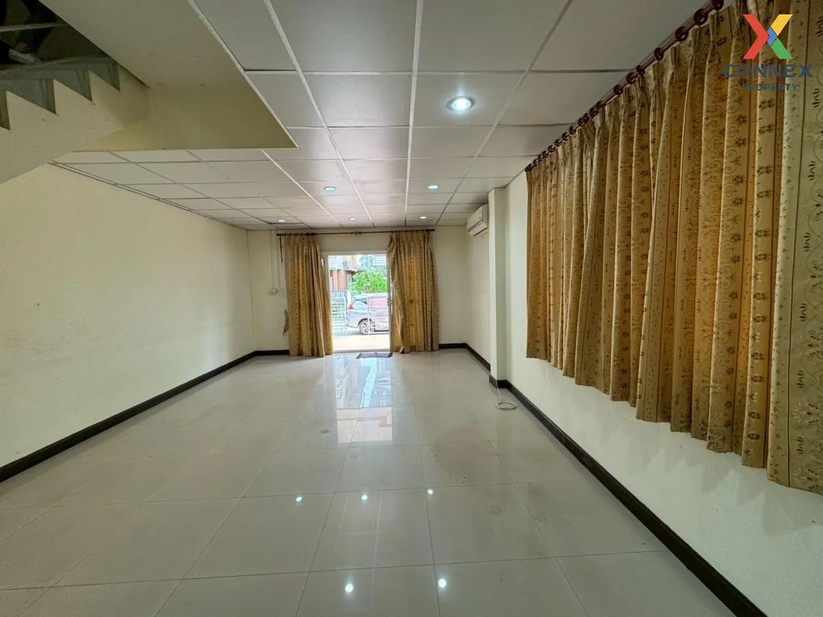 For Sale House , Baan Imumporn Pinklao - Thaweewatthana , Salatha 3