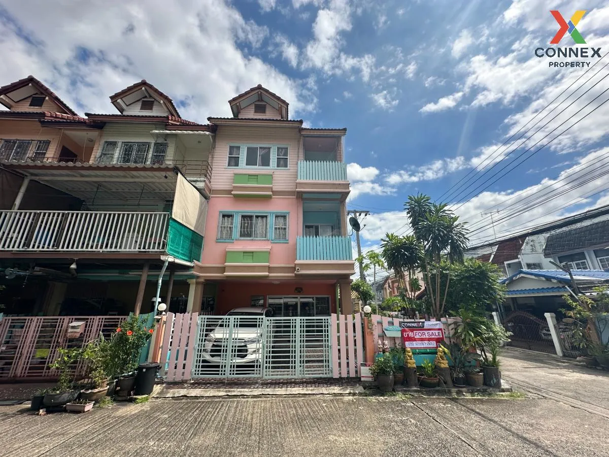 For Sale Townhouse  , Baan Natthamon Punnawithi 45 , Phra Khanong 1