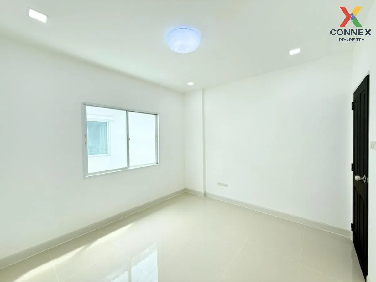 For Sale Townhouse/Townhome  , The Town Phaholyothin-Phoemsin​ , 