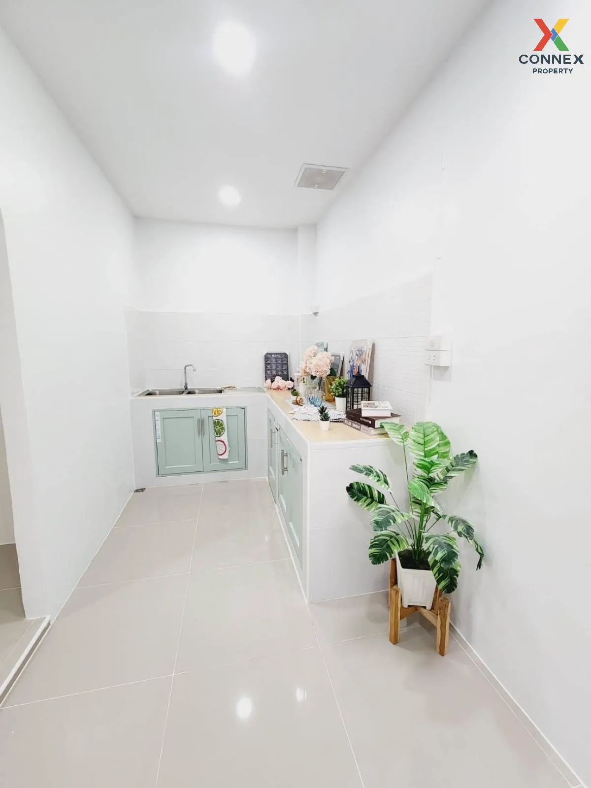 For Sale Townhouse/Townhome  , Baan Yu Charoen 3 , newly renovate For Sale Townhouse/Townhome  , Baan Yu Charoen 3 , newly renovate