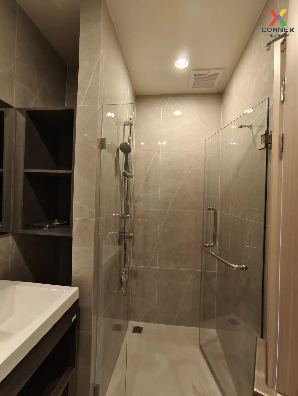 เช่าคอนโด  นิว ดิสทริค อาร์ 9 MRT-พระราม 9 ห้วยขวาง เขต ห้วยขวาง 