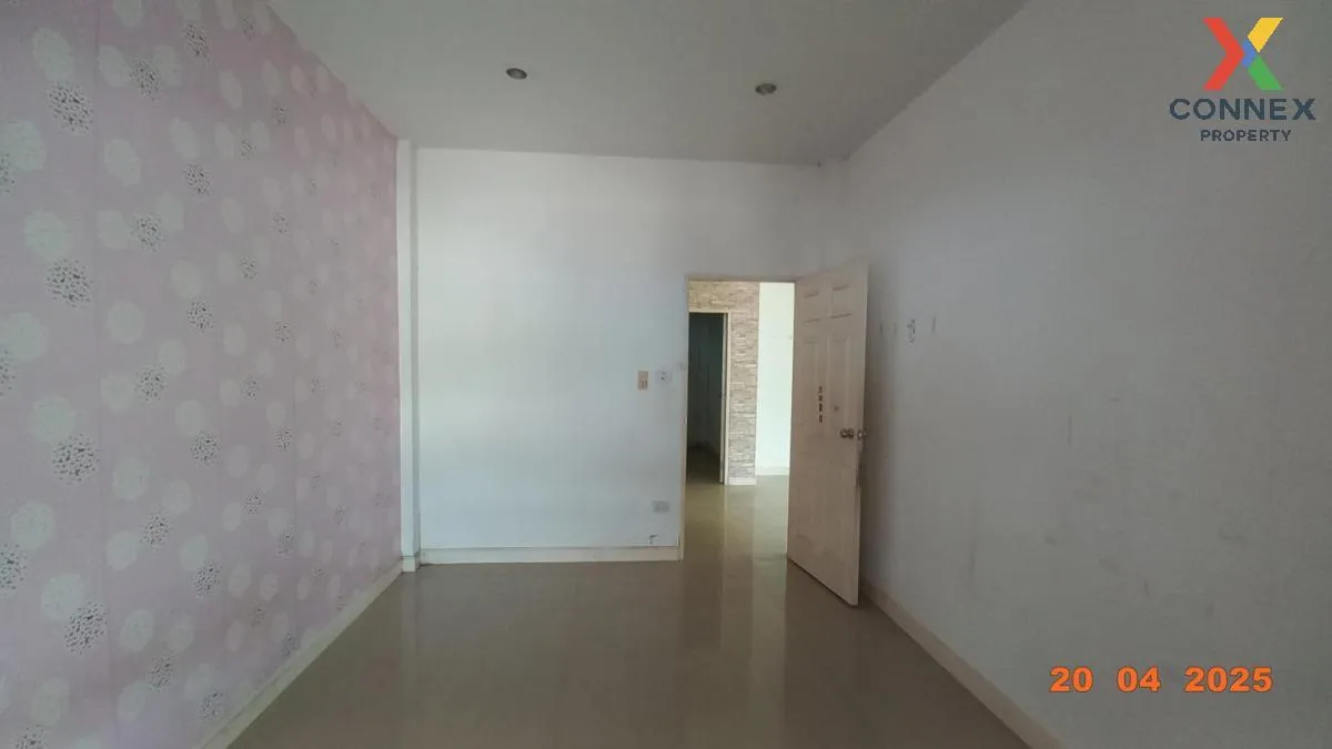 ขายบ้าน  นารา วิลล์ หนองกะขะ พานทอง ชลบุรี CX-132040