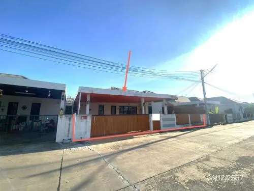 ขายบ้าน  หมู่บ้านไอวี่ เอ็มเพอเรอร์ ชลบุรี สำนักบก เมืองชลบุรี ชลบุรี CX-132069 ขายบ้าน  หมู่บ้านไอวี่ เอ็มเพอเรอร์ ชลบุรี สำนักบก เมืองชลบุรี ชลบุรี CX-132069