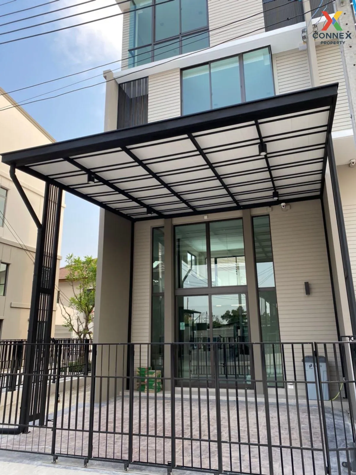 ขายทาวน์เฮ้าส์/ทาวน์โฮม  พาทิโอ พระราม 9-พัฒนาการ MRT-กลันตัน (สา 1