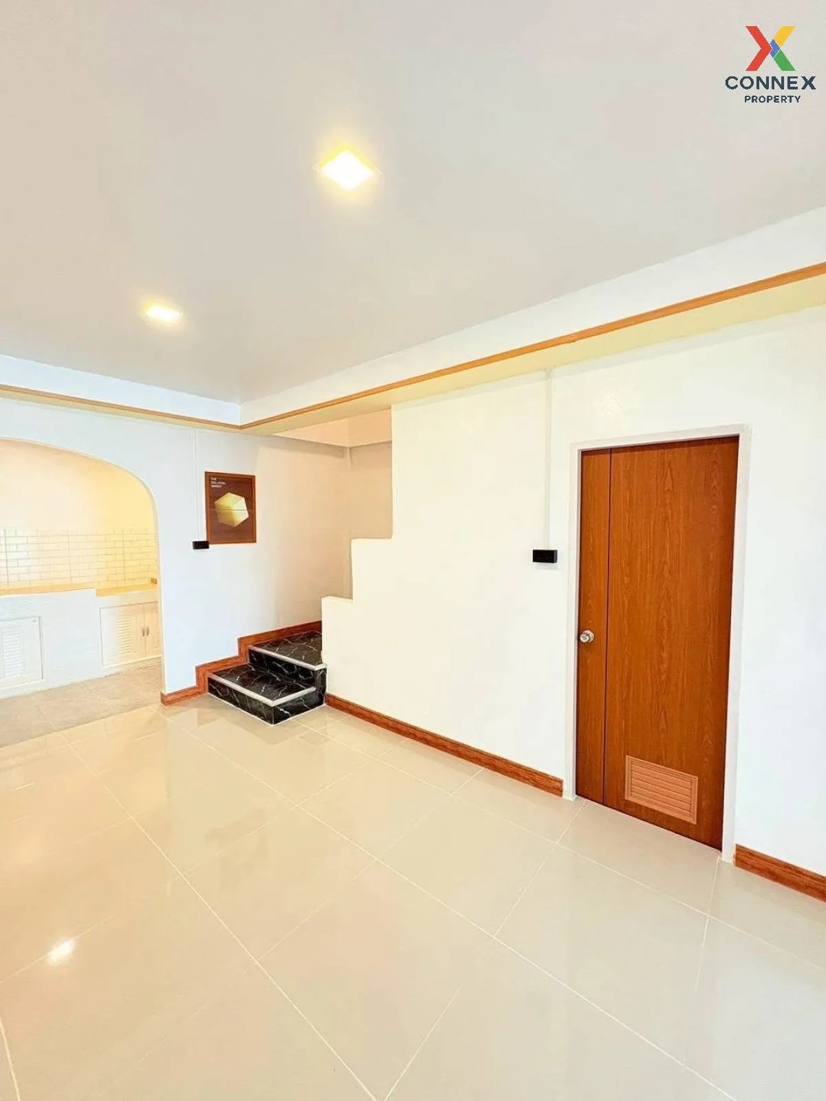 ขายทาวน์เฮ้าส์/ทาวน์โฮม  หมู่บ้านธารทอง 2 รีโนเวทใหม่ บางรักพัฒนา