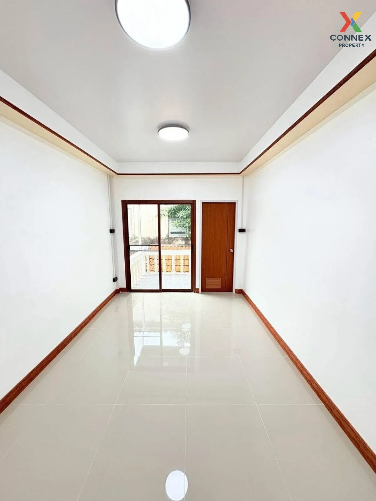 ขายทาวน์เฮ้าส์/ทาวน์โฮม  หมู่บ้านธารทอง 2 รีโนเวทใหม่ บางรักพัฒนา