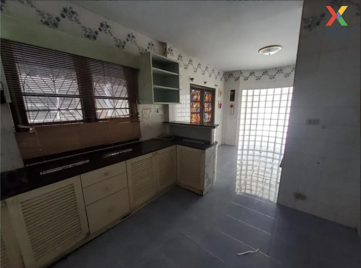 For Sale House , Yingruay Niwet Chaengwattana - Prachachuen , Ban