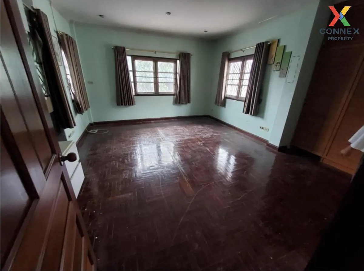 For Sale House , Yingruay Niwet Chaengwattana - Prachachuen , Ban