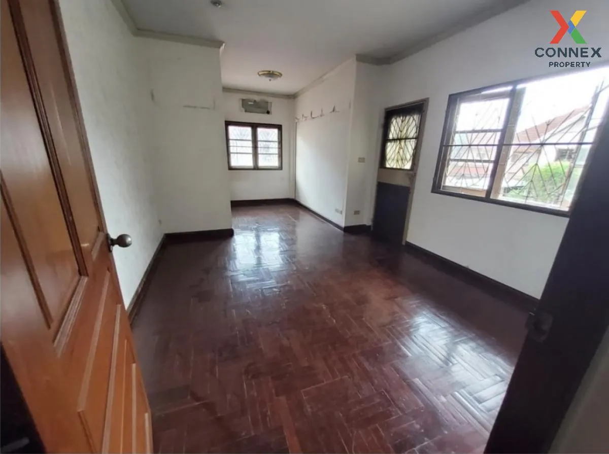 For Sale House , Yingruay Niwet Chaengwattana - Prachachuen , Ban