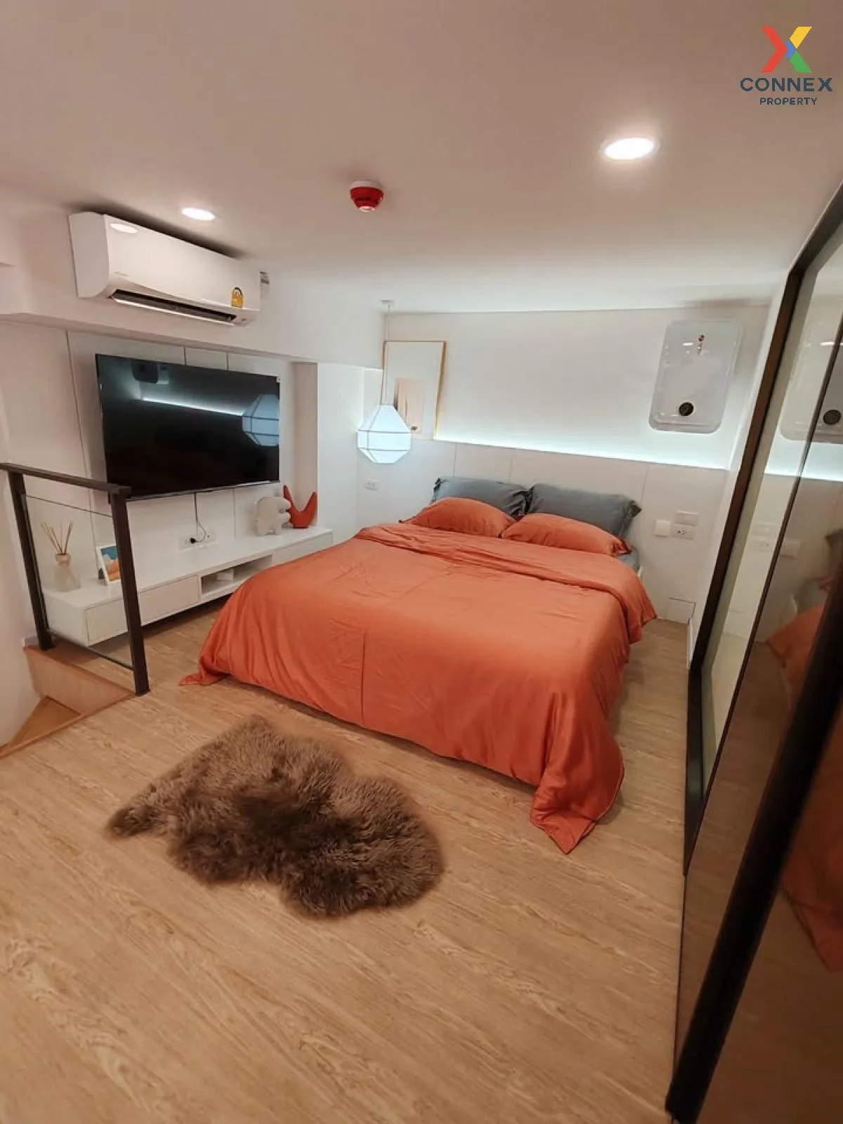 For Rent Condo , Siamese Rama 9 (Landmark @MRTA Station) , Huai K