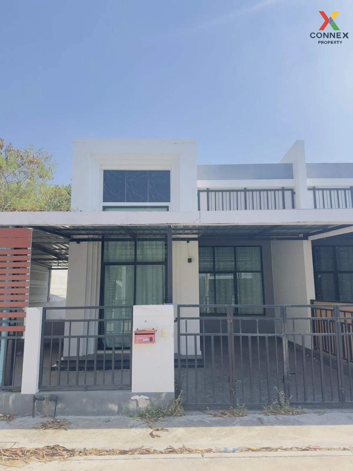 ขายทาวน์เฮ้าส์/ทาวน์โฮม  หมู่บ้านสกายไลน์ อมตะ มาบยางพร ปลวกแดง ร 1