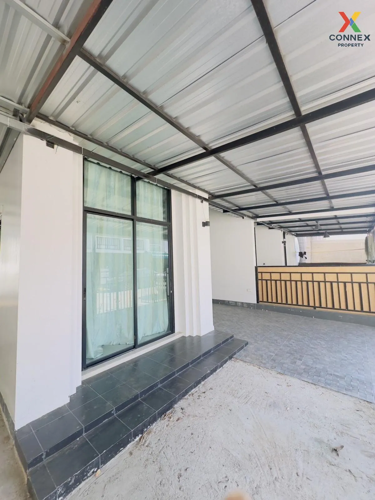 ขายทาวน์เฮ้าส์/ทาวน์โฮม  หมู่บ้านสกายไลน์ อมตะ มาบยางพร ปลวกแดง ร 2