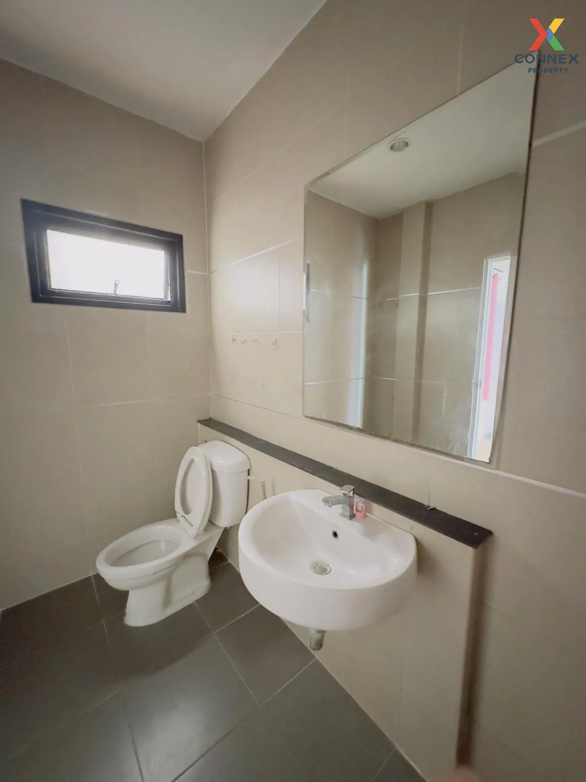 ขายทาวน์เฮ้าส์/ทาวน์โฮม  เจ ฟอร์เรสต์ อมตะ มาบยางพร ปลวกแดง ระยอง