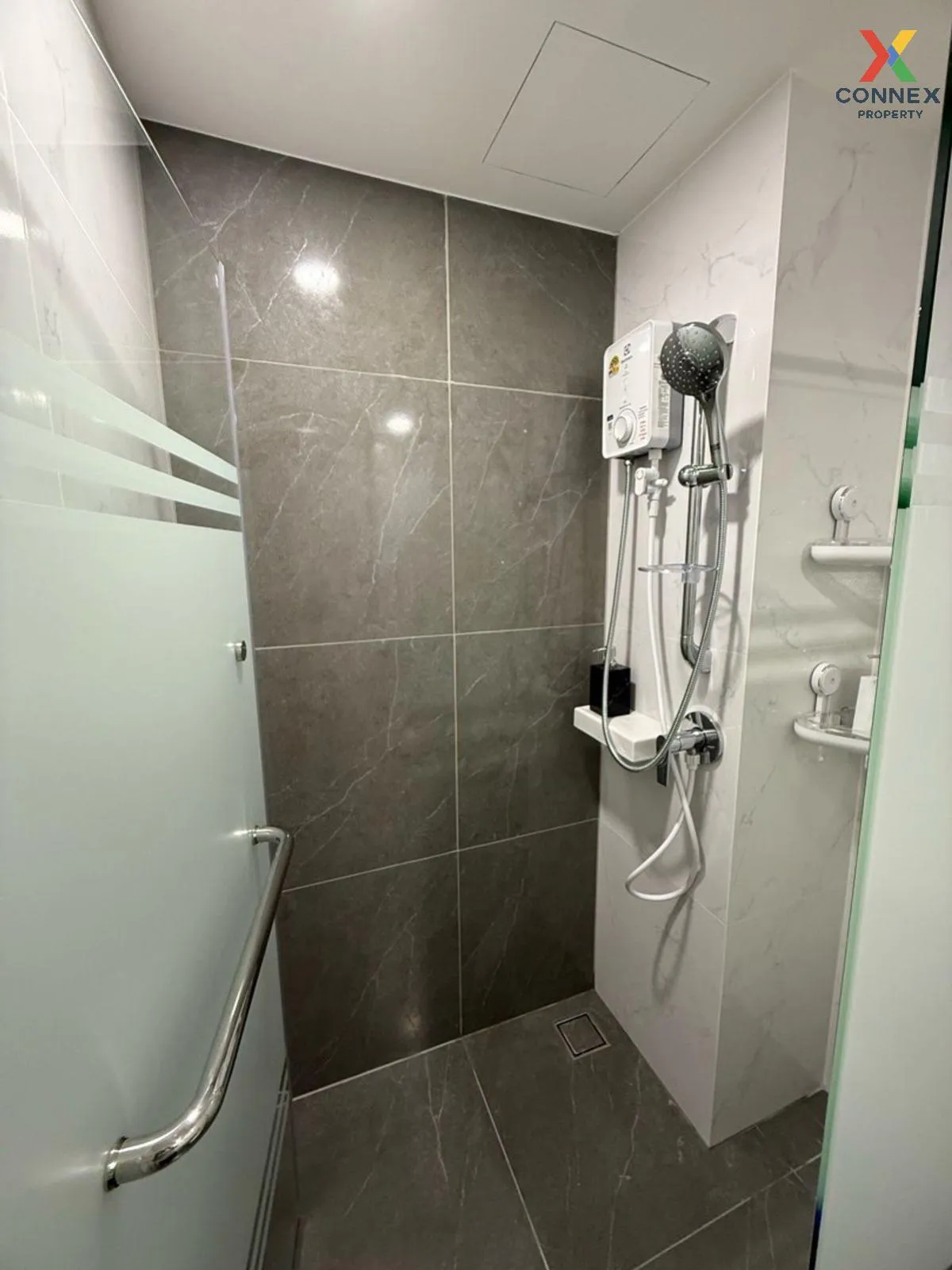 เช่าคอนโด  ออริจิ้น ปลั๊ก แอนด์ เพลย์ ศรีนครินทร์ MRT-ศรีด่าน (สา