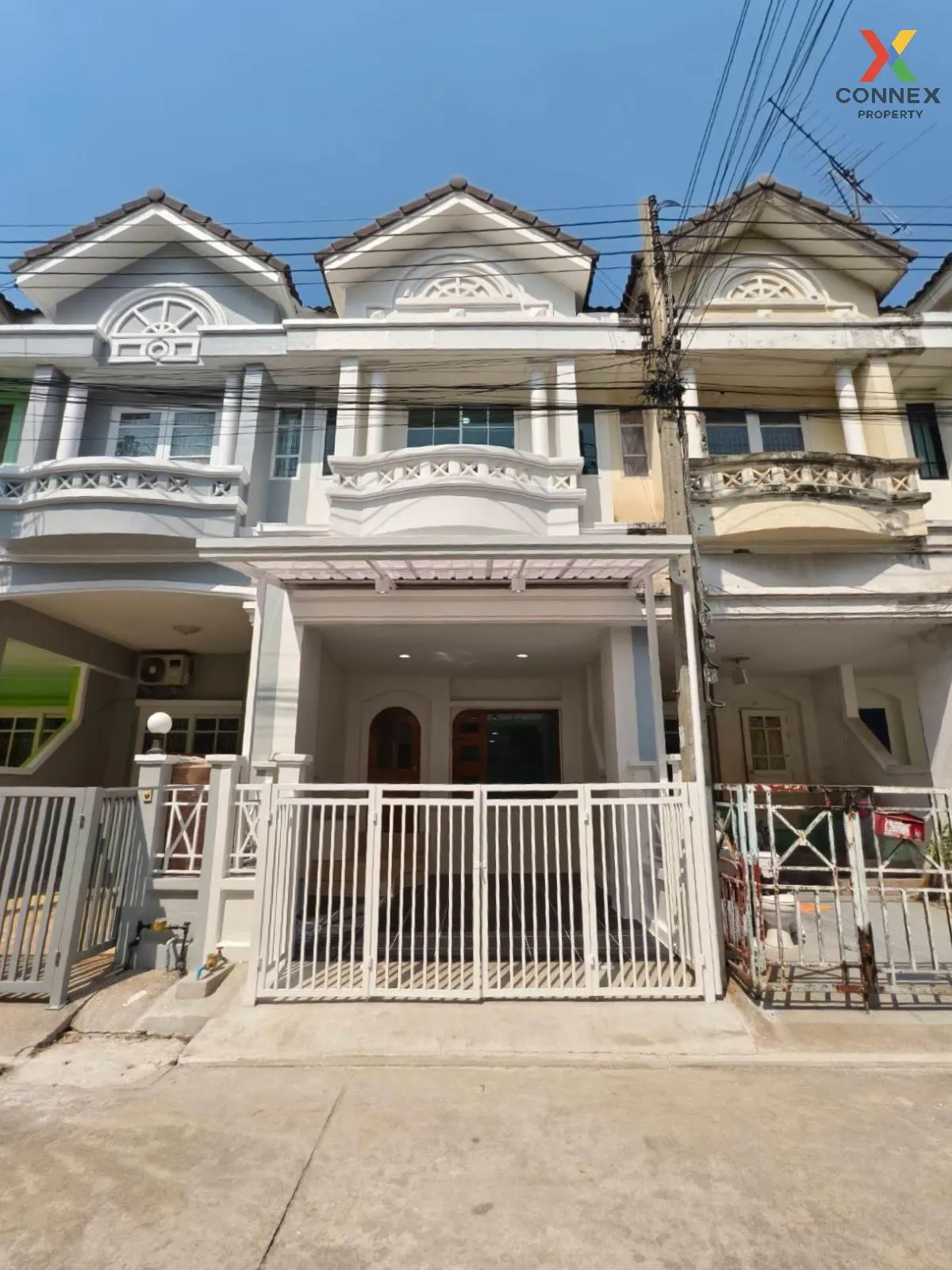 For Sale Townhouse/Townhome  , Nanthana Garden Maneerin Lake and  1