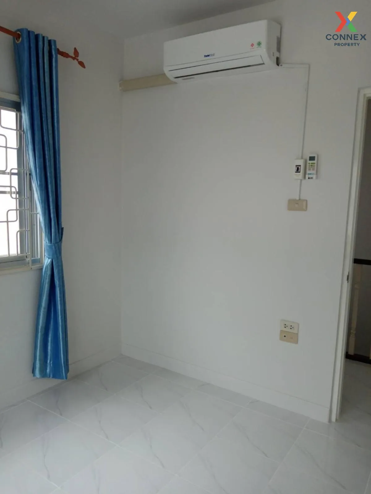 For Sale Townhouse/Townhome  , Nirun Ville 12 , Bang Chalong , Ba