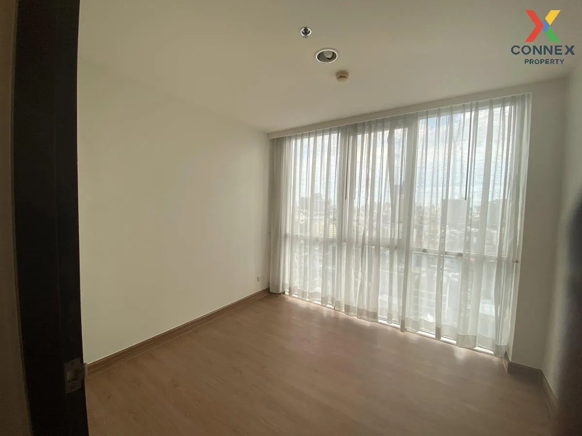 For Sale Condo , Abstracts Phahonyothin Park , corner unit , BTS-