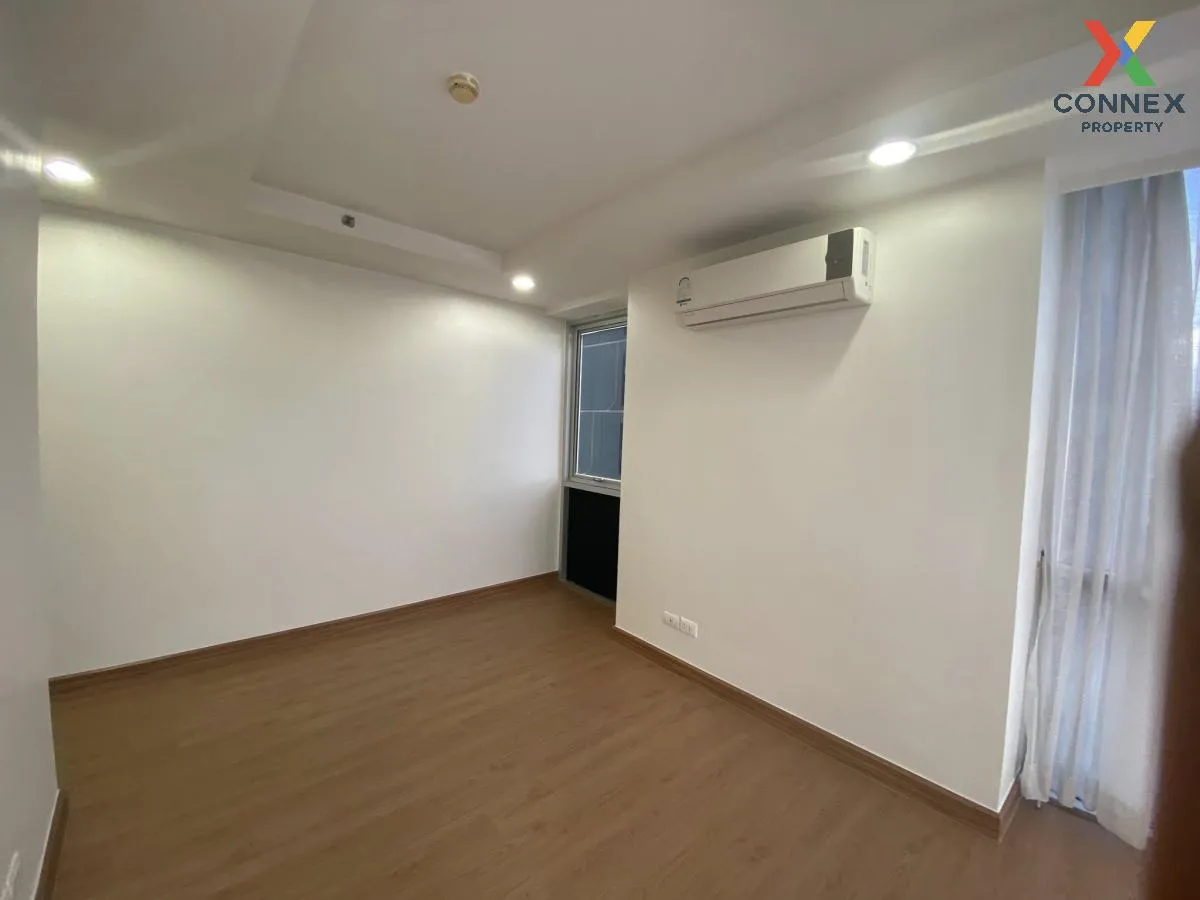 For Sale Condo , Abstracts Phahonyothin Park , corner unit , BTS-