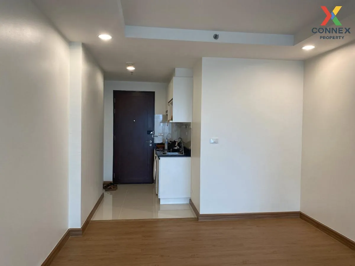 For Sale Condo , Abstracts Phahonyothin Park , corner unit , BTS-