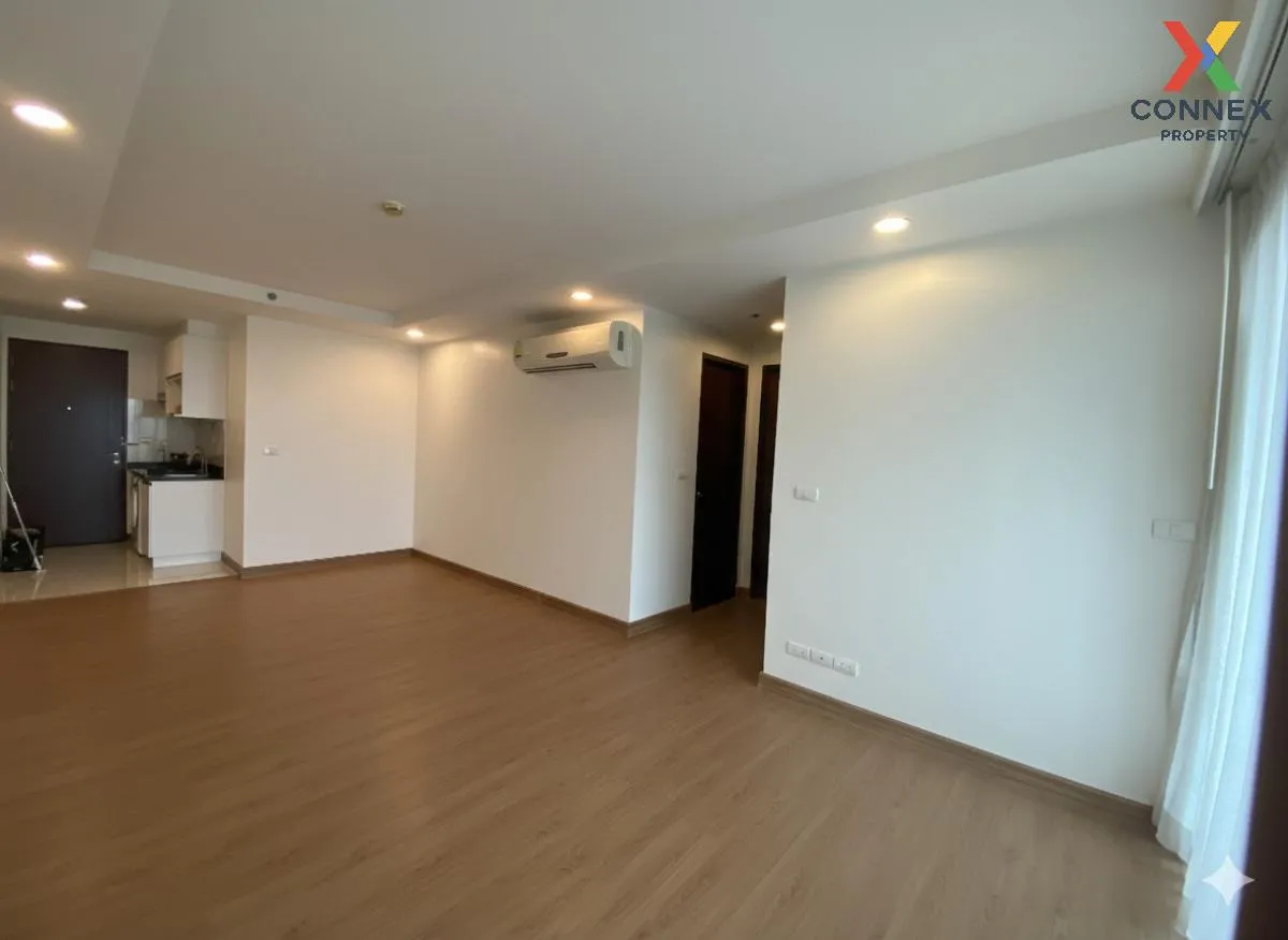 For Sale Condo , Abstracts Phahonyothin Park , corner unit , BTS-