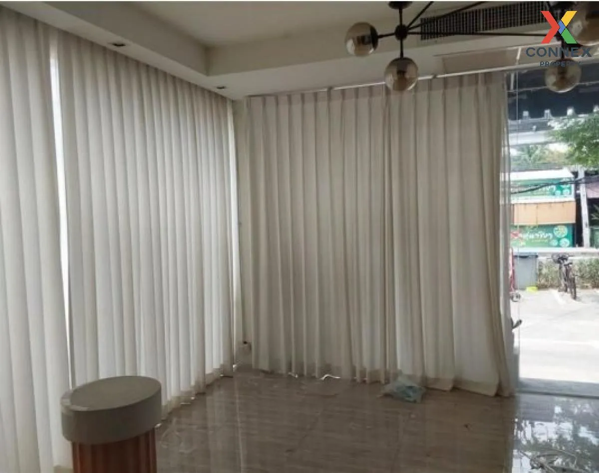 For Sale Commercial Building , Chic District Ram 53 , Wang Thong  For Sale Commercial Building , Chic District Ram 53 , Wang Thong  4