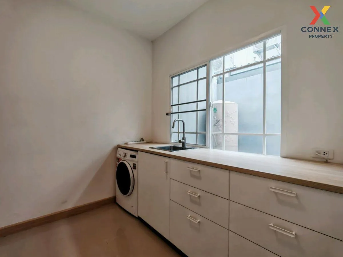 For Sale Townhouse/Townhome  , Q District Suksawat 76 , Bang Chak 2