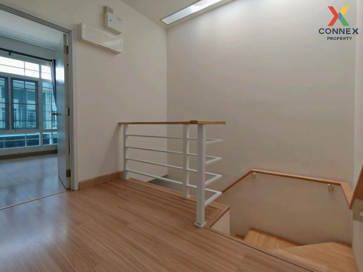 For Sale Townhouse/Townhome  , Q District Suksawat 76 , Bang Chak