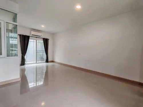 For Sale Townhouse/Townhome  , Q District Suksawat 76 , Bang Chak , Phra Pradaeng , Samut Prakarn , CX-132397