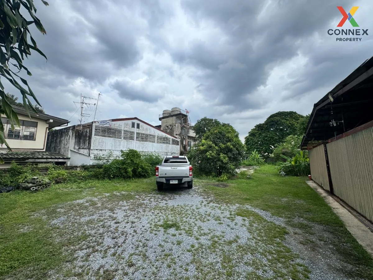 For Sale Land plot on Lat Phrao–Wang Hin, prime location with mai 2