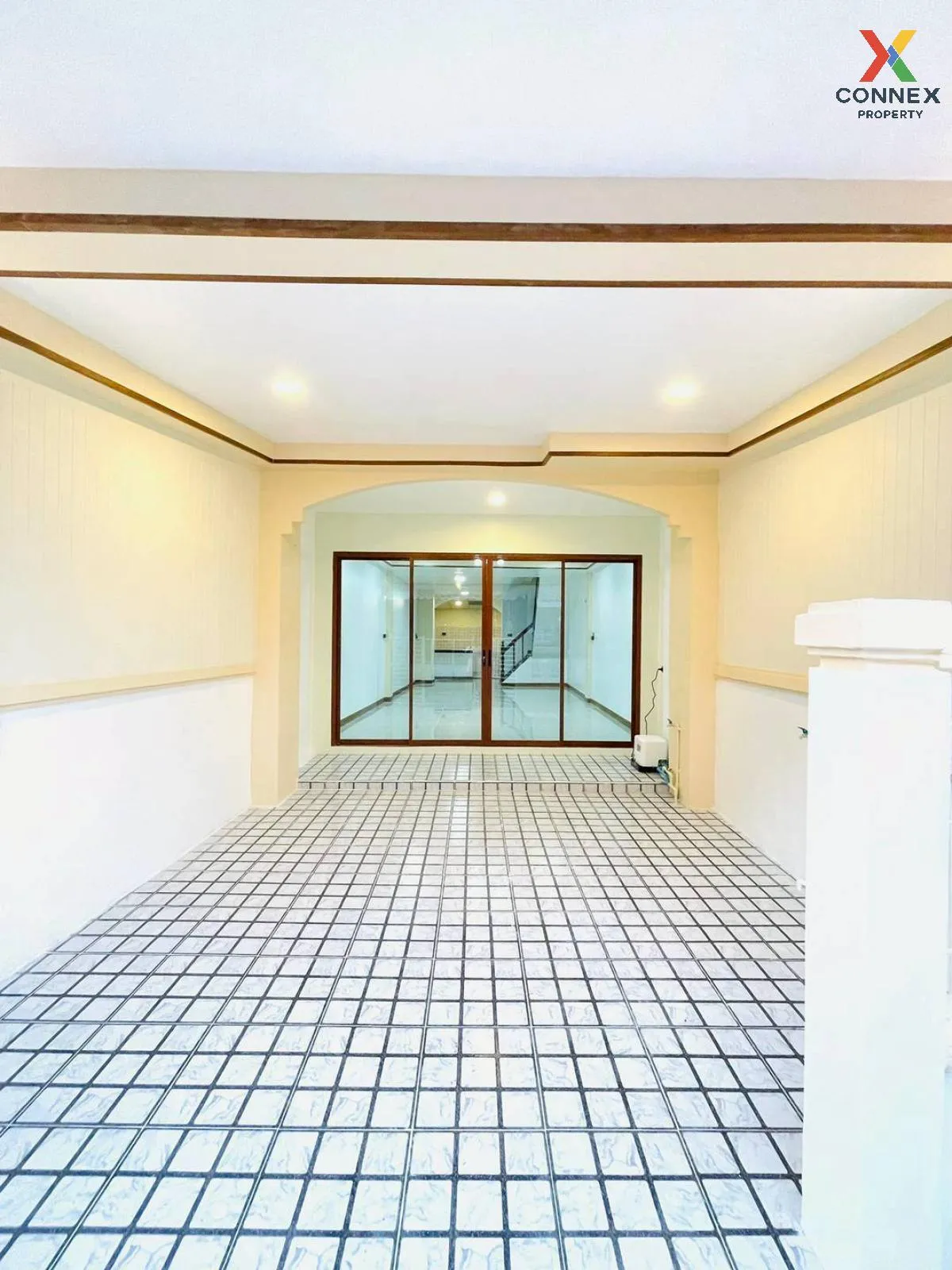 ขายทาวน์เฮ้าส์/ทาวน์โฮม  บ้านบัวทอง 2 รีโนเวทใหม่ บางรักพัฒนา บาง 2