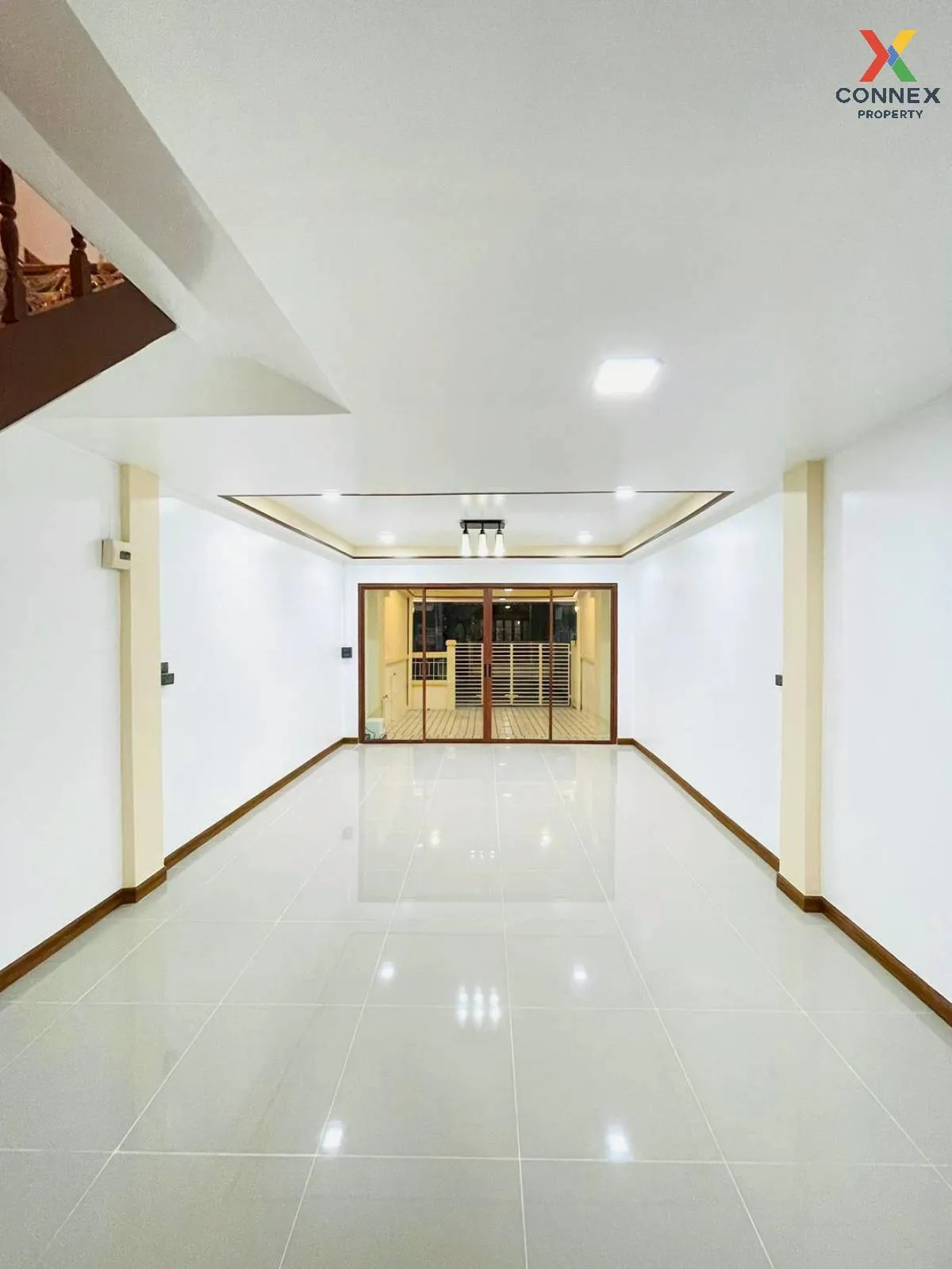 ขายทาวน์เฮ้าส์/ทาวน์โฮม  บ้านบัวทอง 2 รีโนเวทใหม่ บางรักพัฒนา บาง